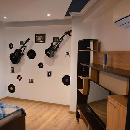 M@D Music Apartment Timişoara Buitenkant foto