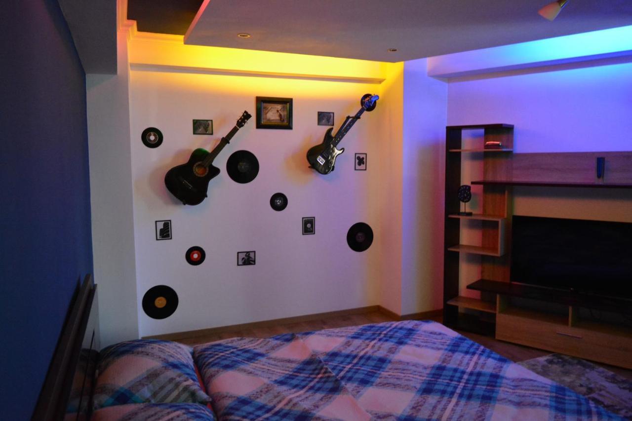 M@D Music Apartment Timişoara Buitenkant foto